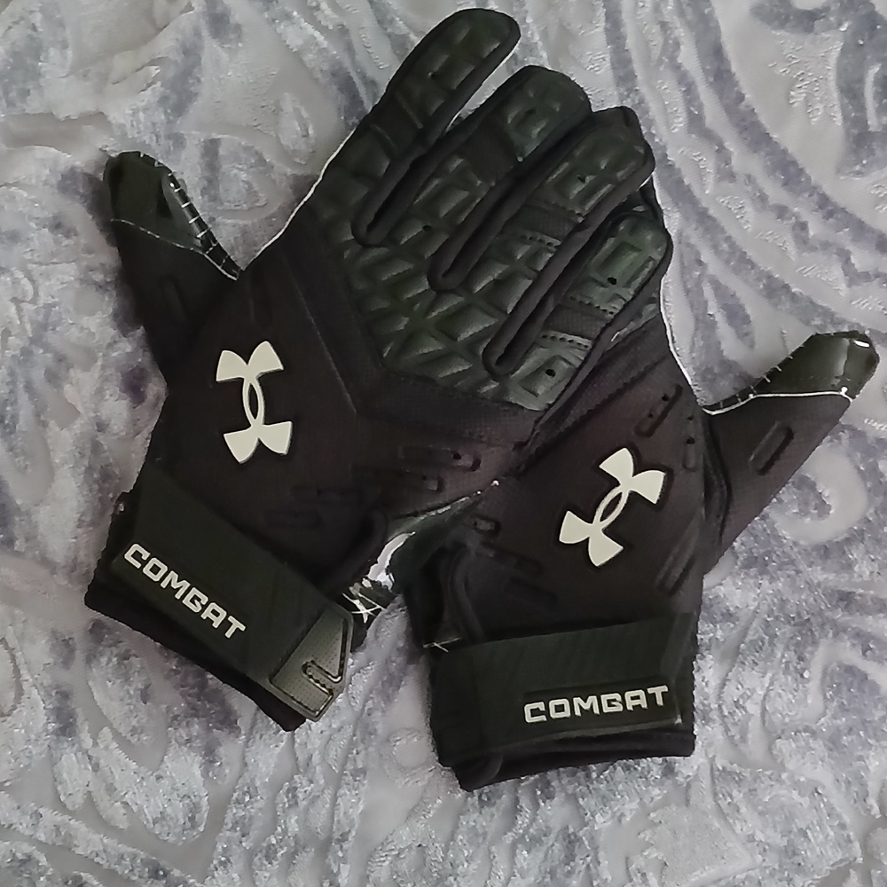 Under Armour Black Combat Gloves